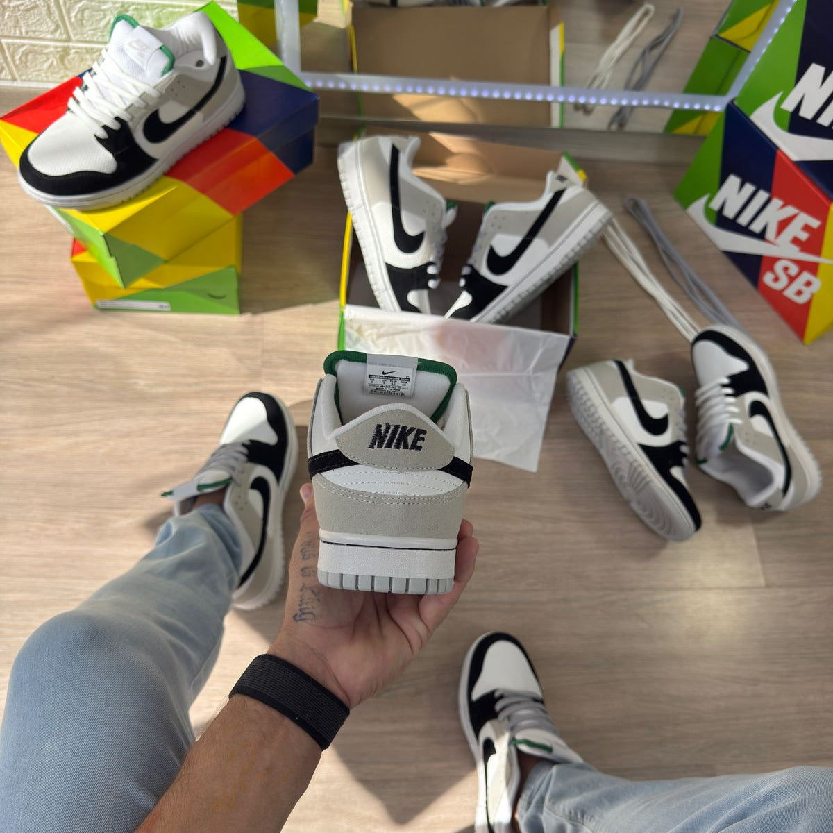 Nike SB Dunk Low Pro cor branco cinza e preto
