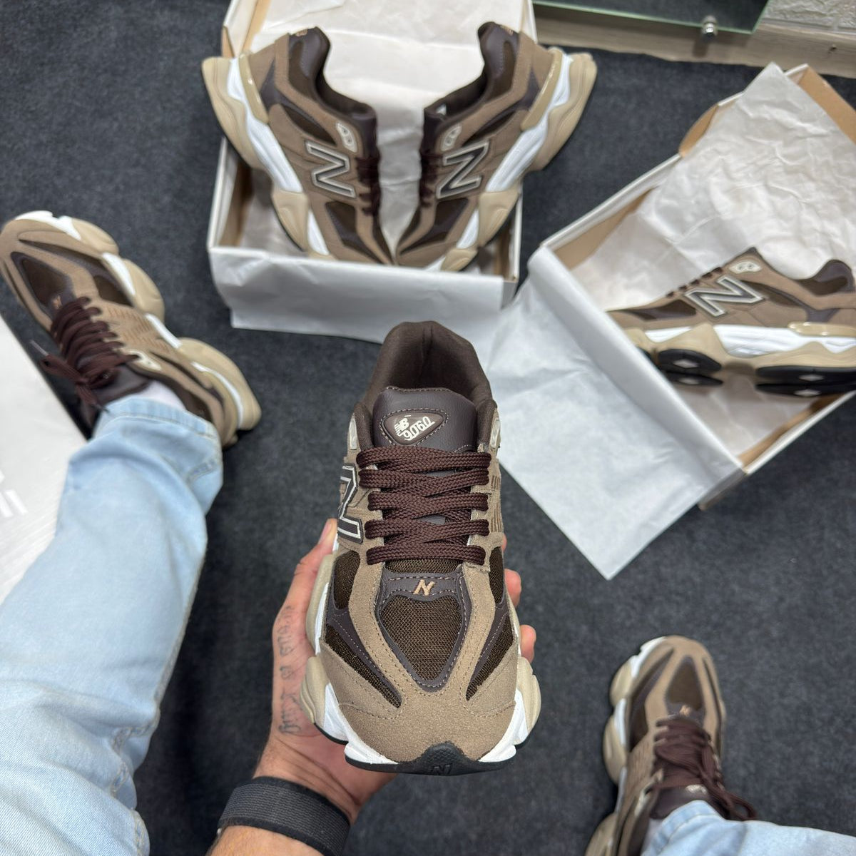 Tênis New Balance 9060 de Couro Legitimo