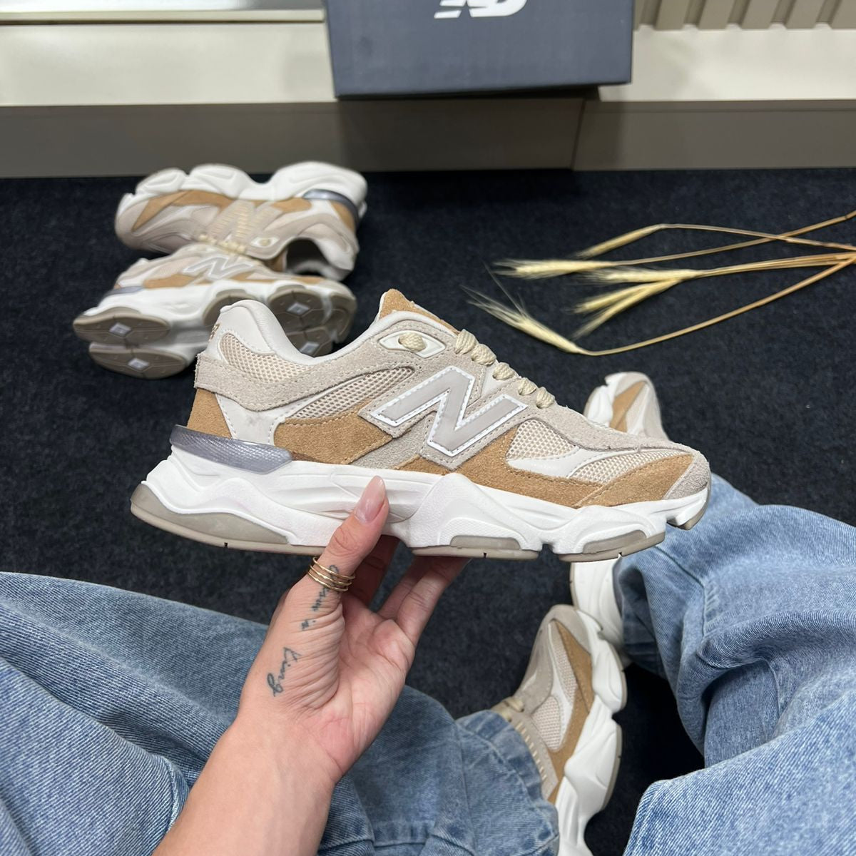 Tênis New Balance 9060 de Couro Legitimo