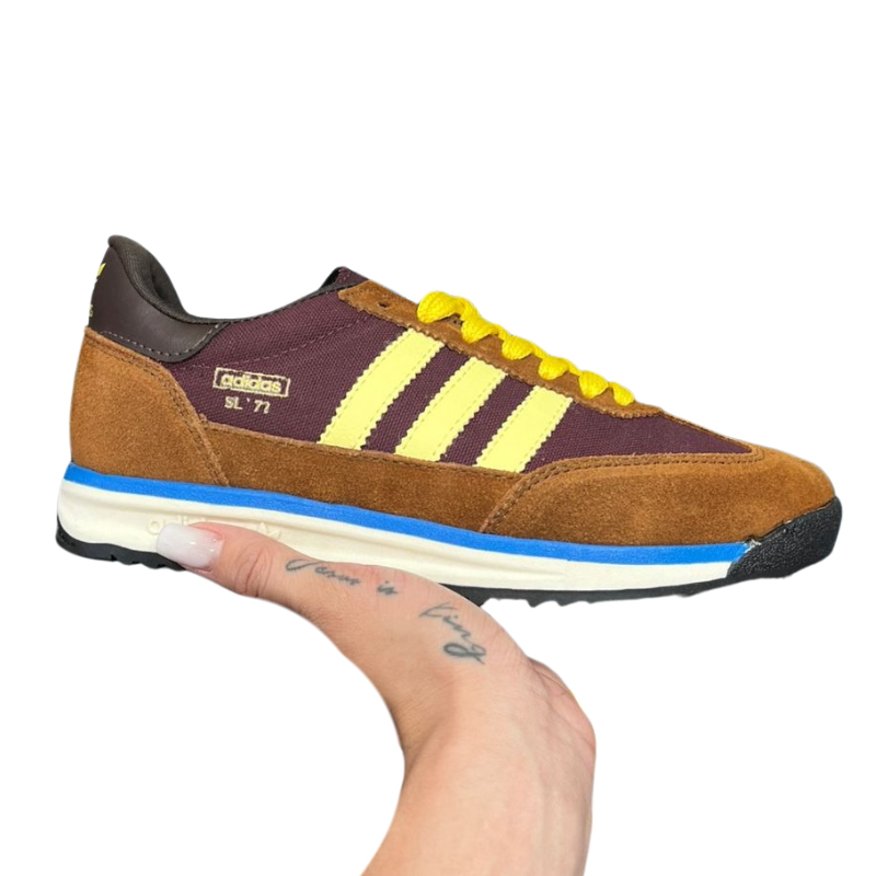 Adidas SL 7