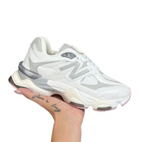 Tênis New Balance 9060 de Couro Legitimo