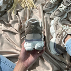 Tênis New Balance 9060 de Couro Legitimo
