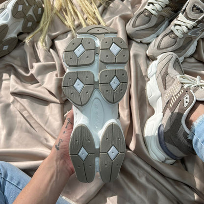 Tênis New Balance 9060 de Couro Legitimo