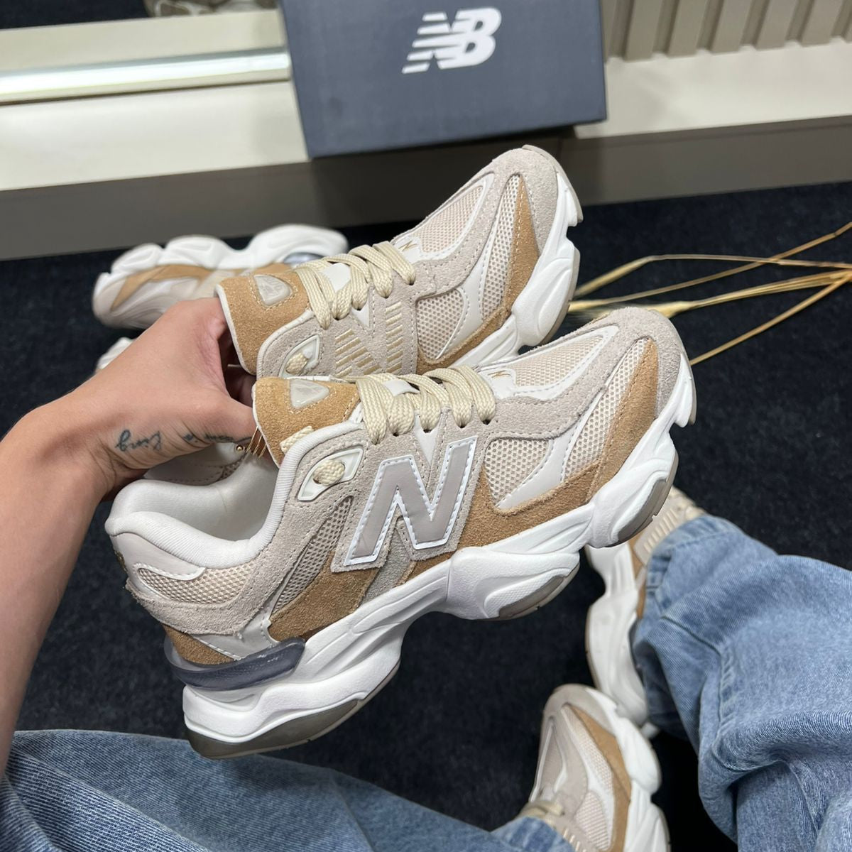 Tênis New Balance 9060 de Couro Legitimo