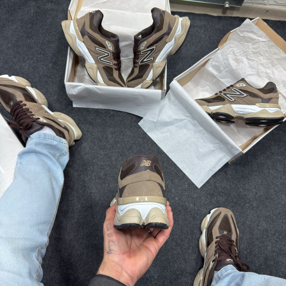 Tênis New Balance 9060 de Couro Legitimo