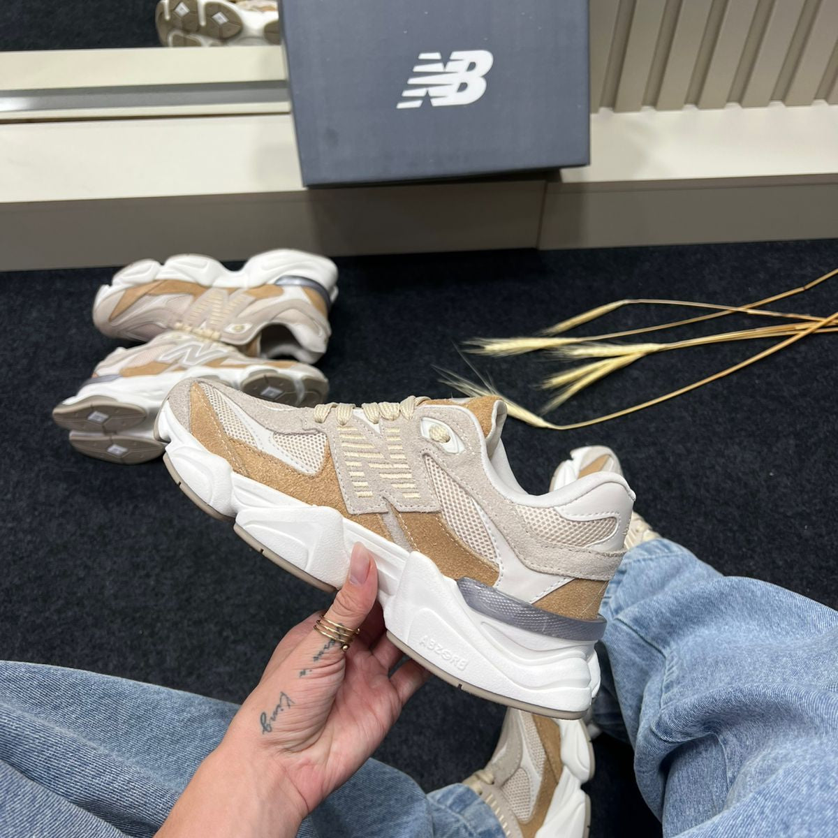 Tênis New Balance 9060 de Couro Legitimo