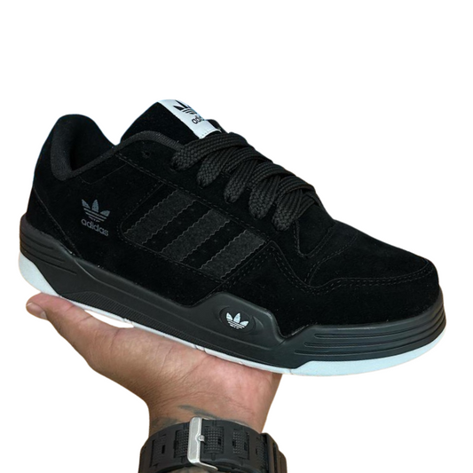 Adidas Low CL