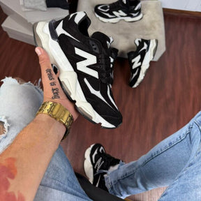Tênis New Balance 9060 Masculino Preto e branco