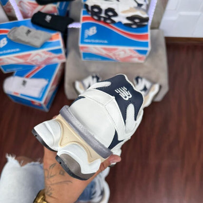 New Balance 9060 Masculino Branco e Azul Escuro