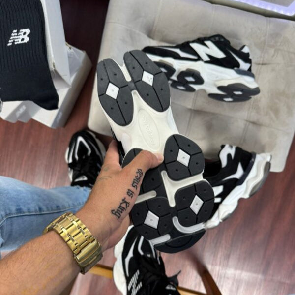 Tênis New Balance 9060 Masculino Preto e branco
