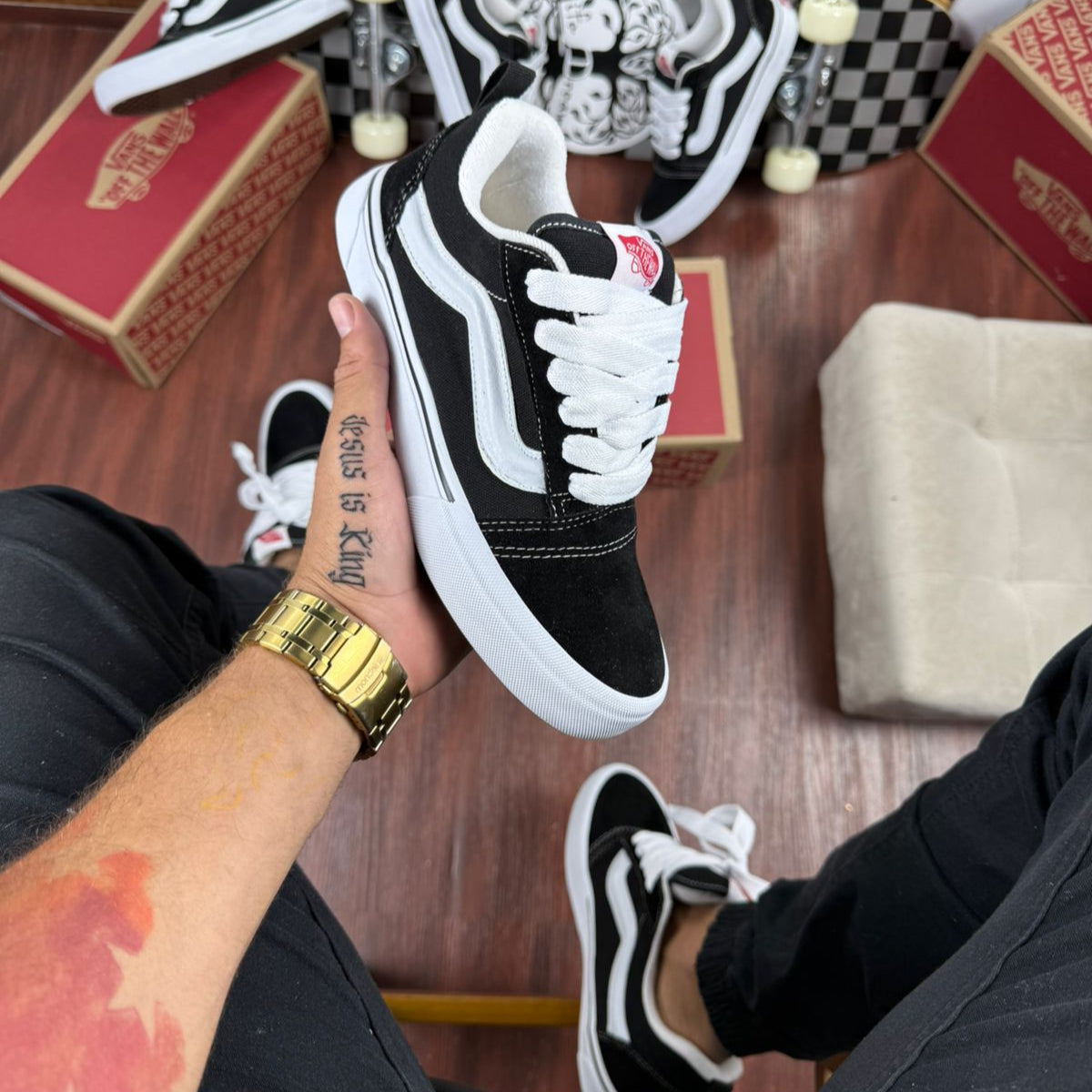 Vans Knu Preto e Branco