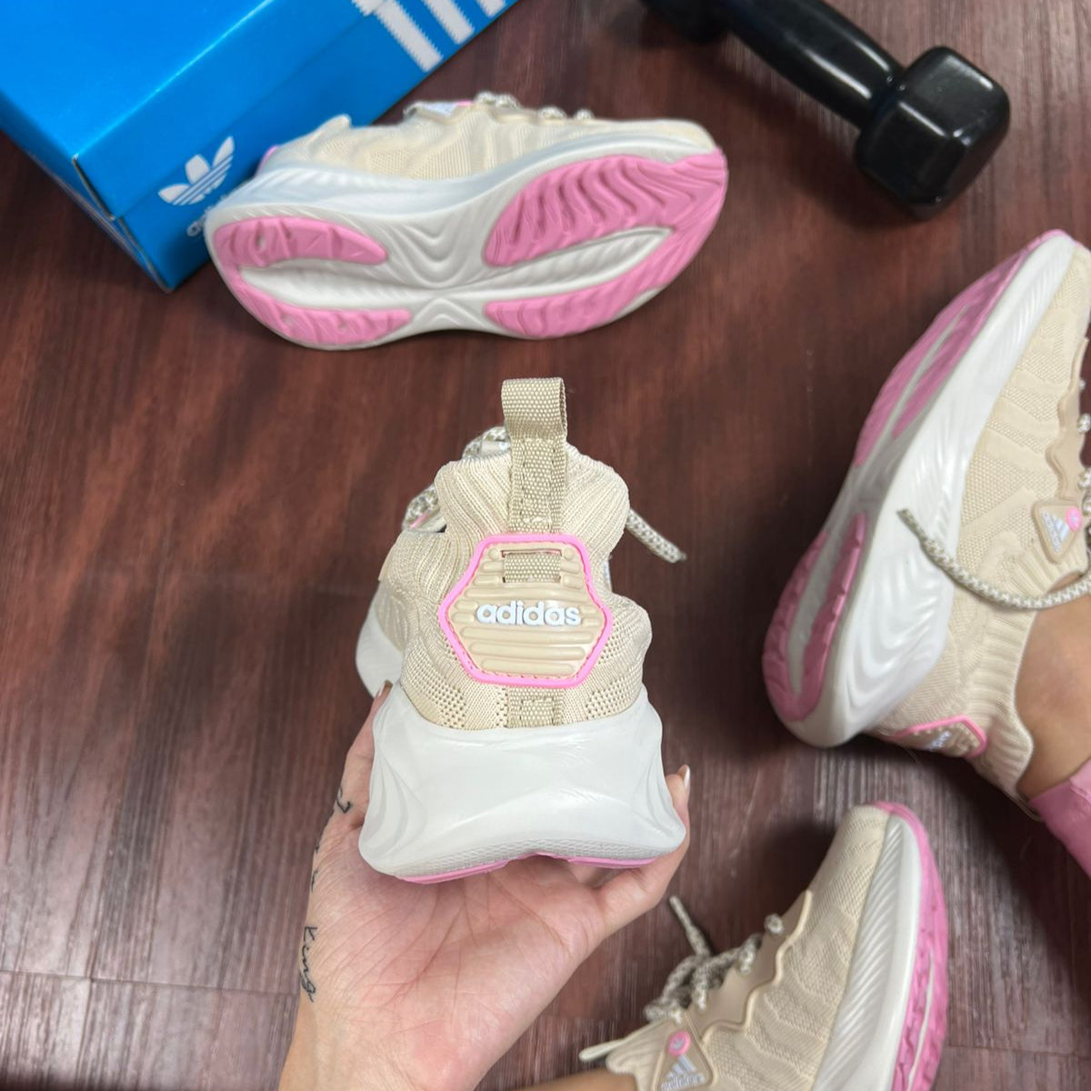 Adidas Sport Kinite Cor Creme e Rosa