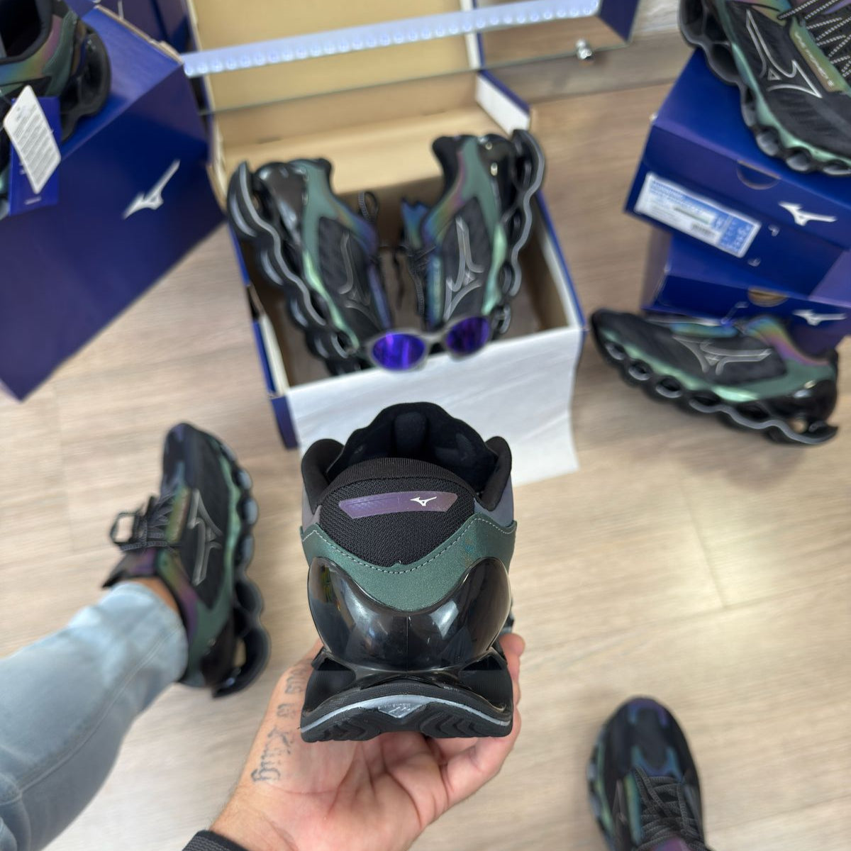 Mizuno Wave Prophecy 12 Preto Camaleão