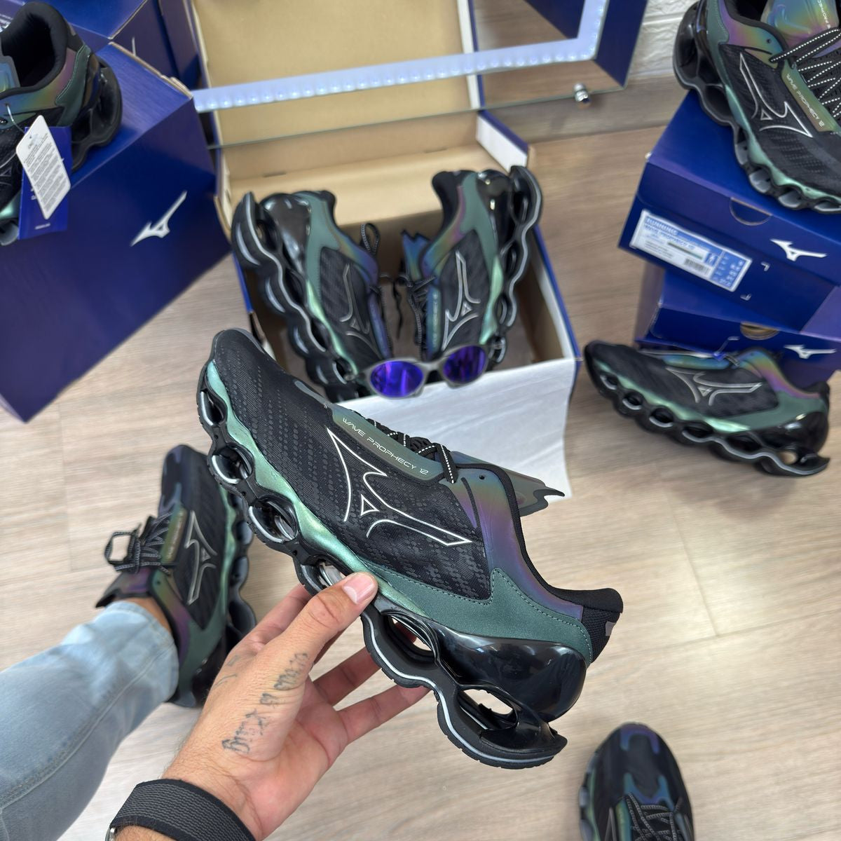Mizuno Wave Prophecy 12 Preto Camaleão
