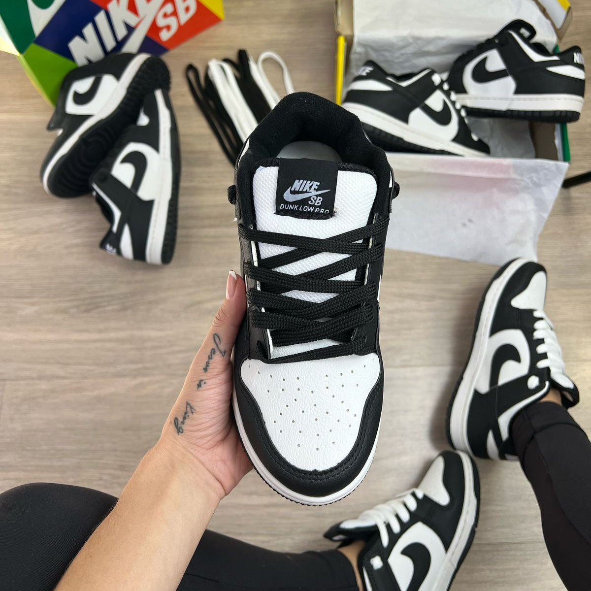 Nike Dunk SB Preto e Branco