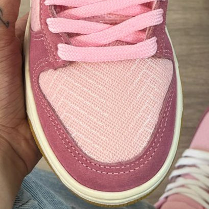 Nike SB Dunk Low Teddy Bear