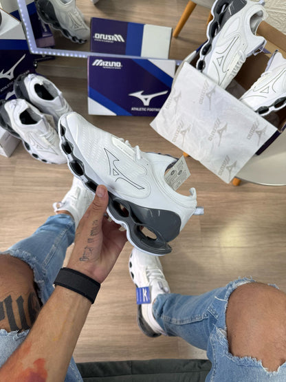 Mizuno Wave Prophecy 14
