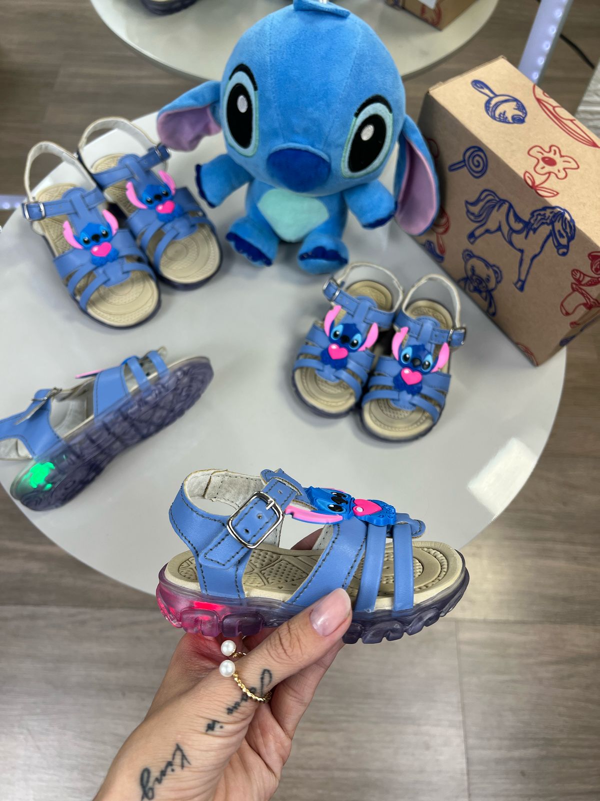 Sandália do Stitch infantil com luz