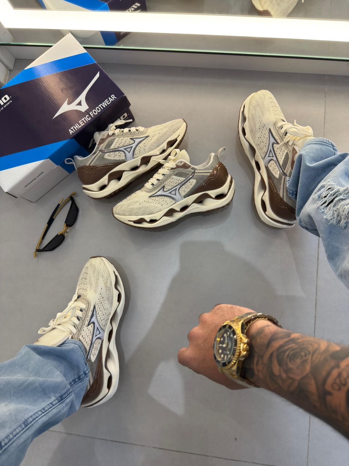 Mizuno Wave Stratos 3