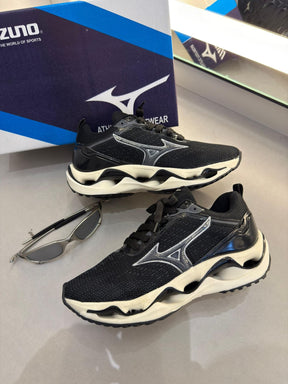 Mizuno Wave Stratos 3