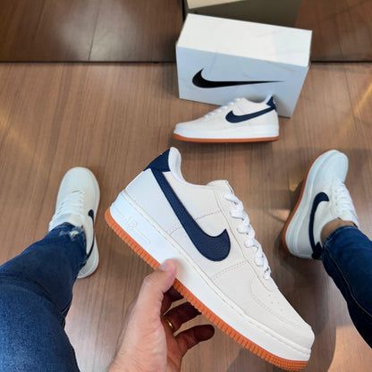 Nike color