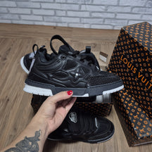 Louis Vuitton LV
