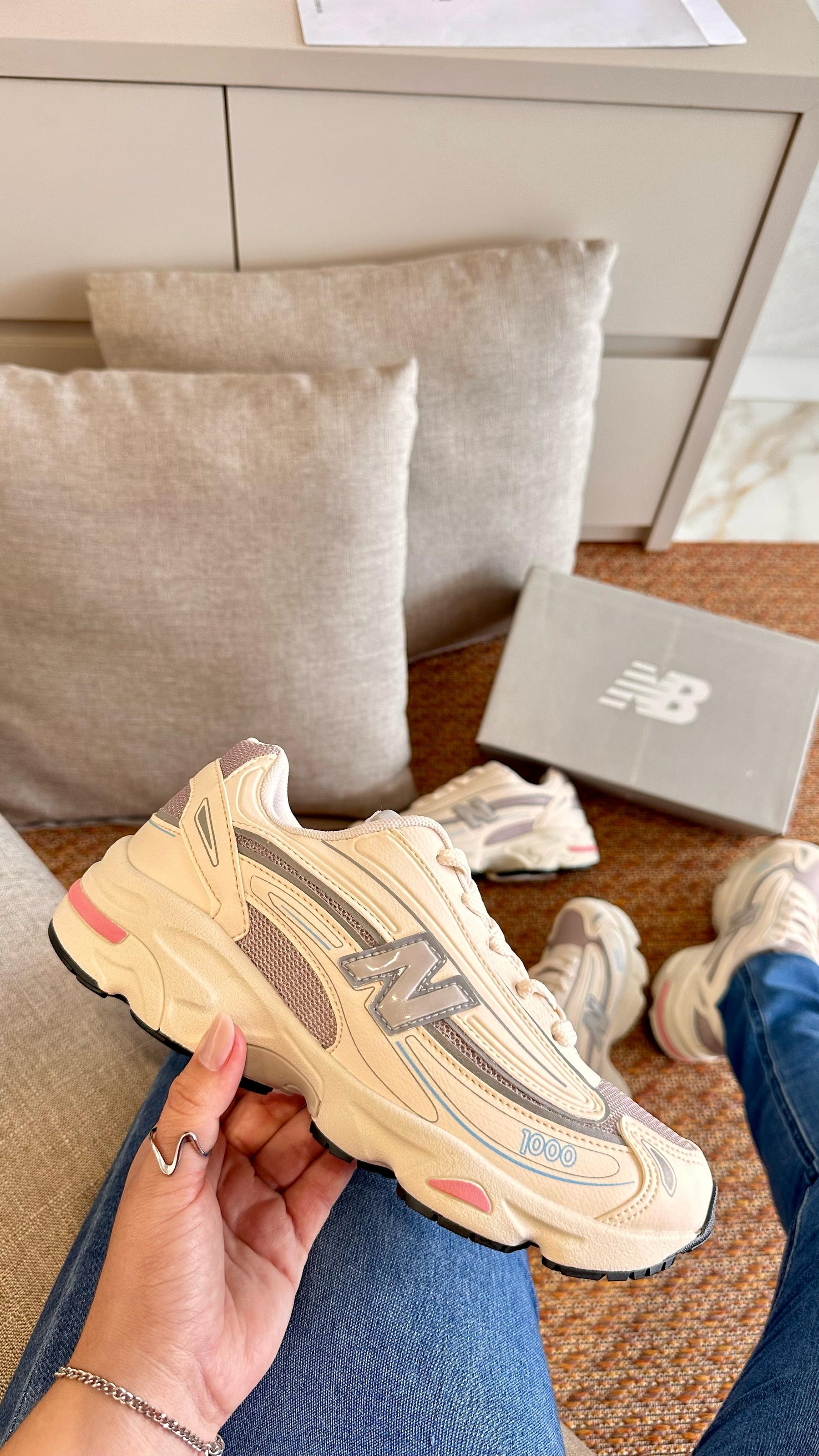 New Balance 1000