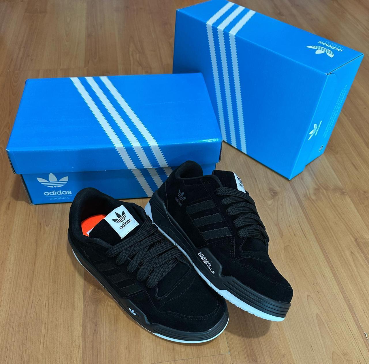 Adidas Low CL