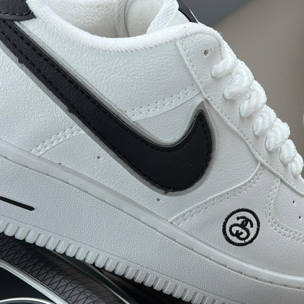 Nike Air Force 1 Low Pro