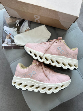 Tênis On Cloud X Loewe