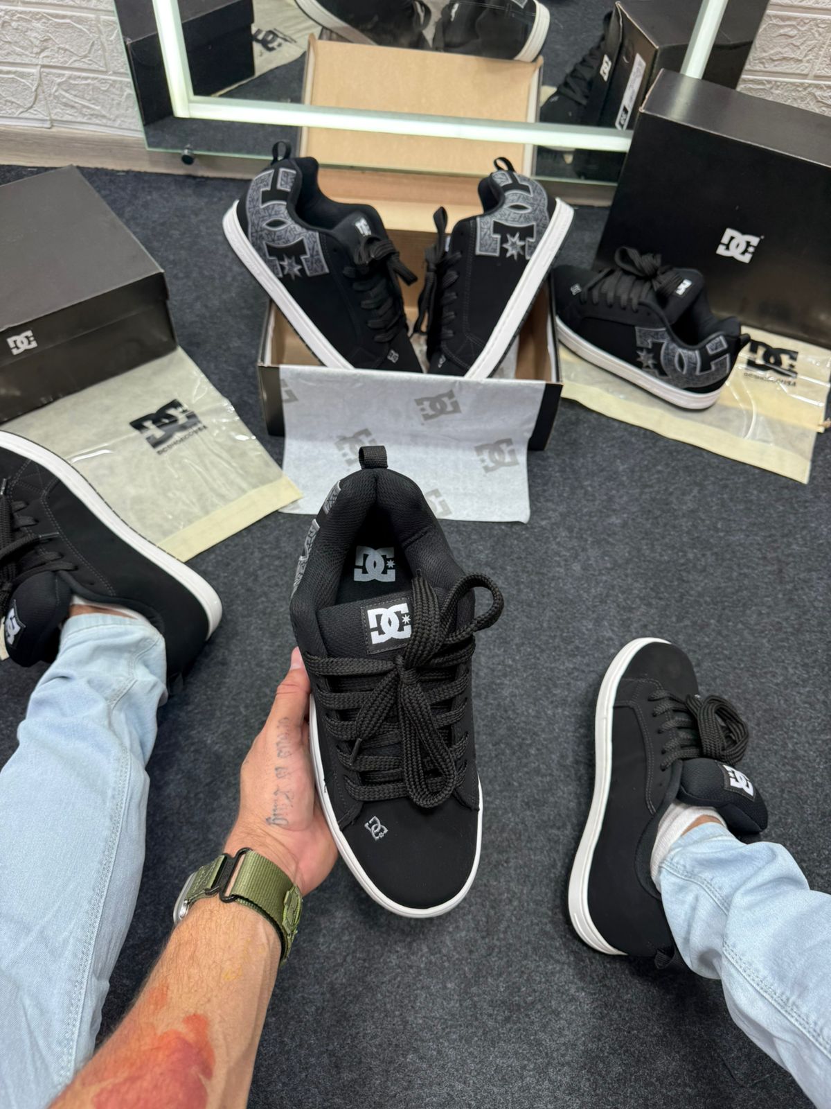 DC SHOES CO USA
