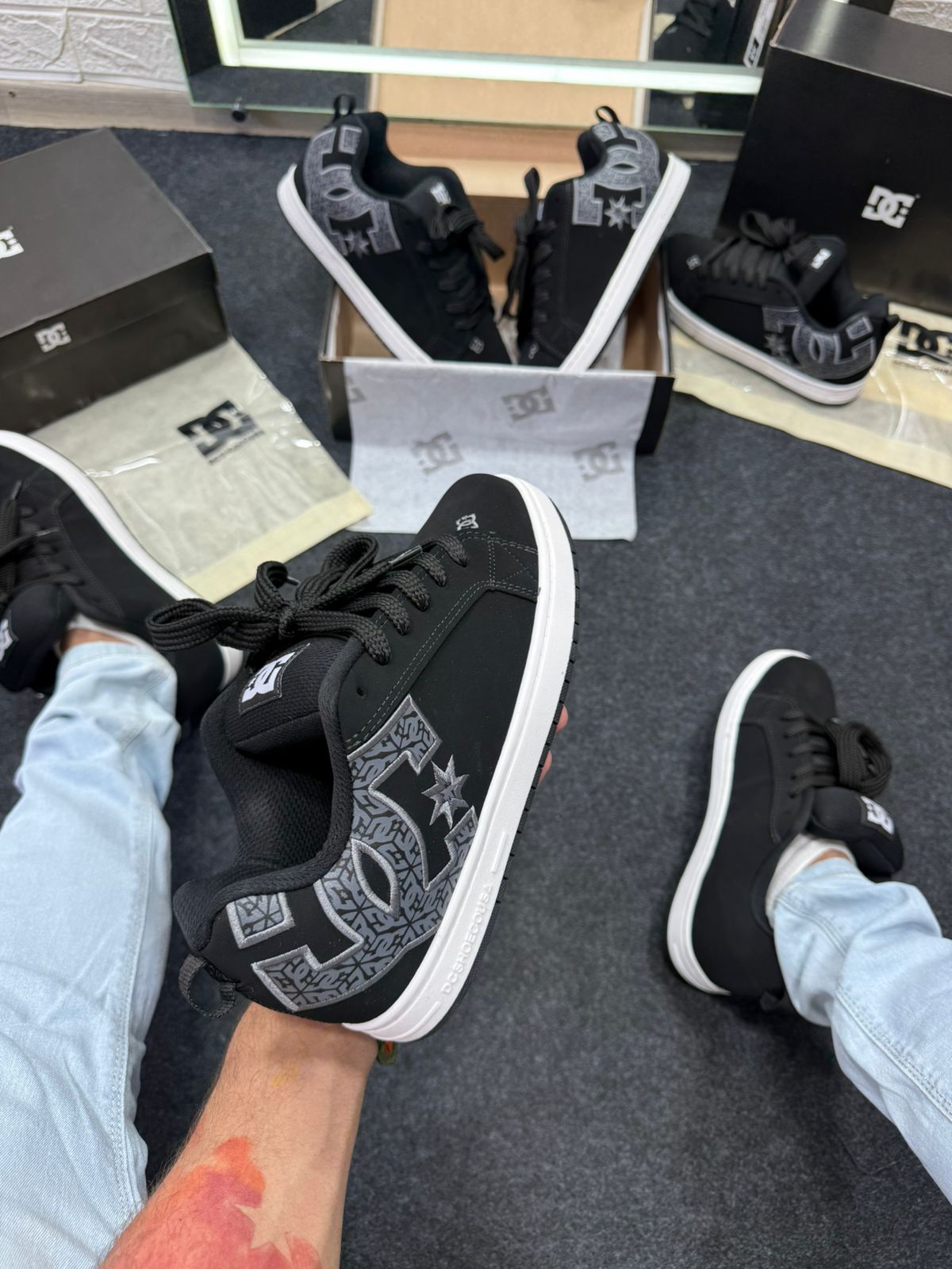 DC SHOES CO USA