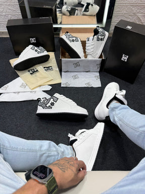 DC SHOES CO USA