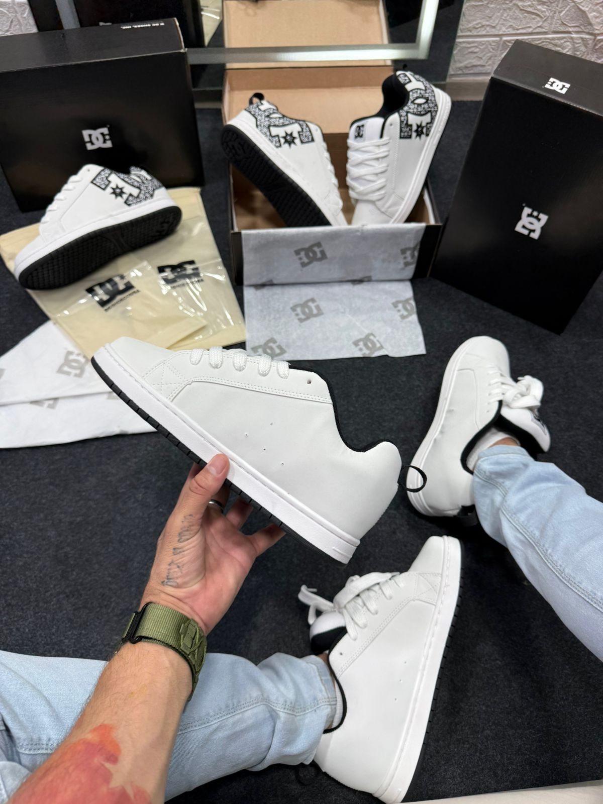 DC SHOES CO USA