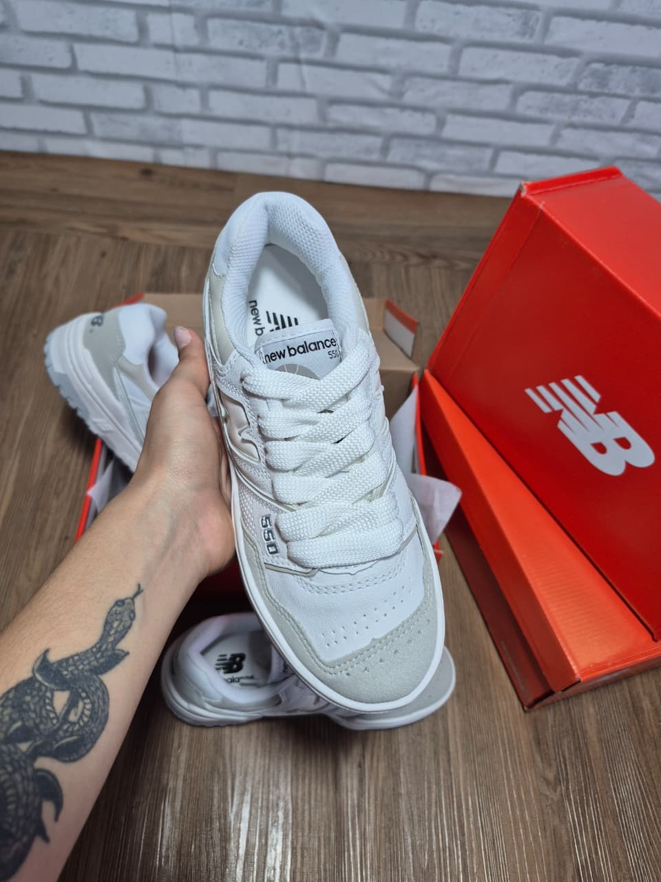 New Balance 550