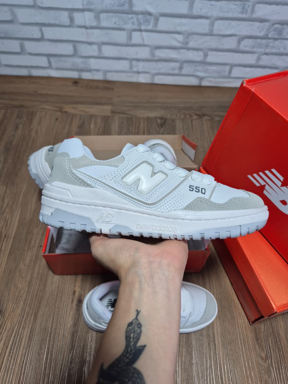 New Balance 550