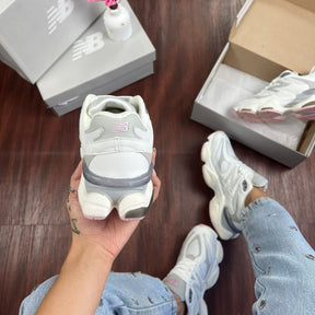 Tênis New Balance 9060 de Couro Legitimo