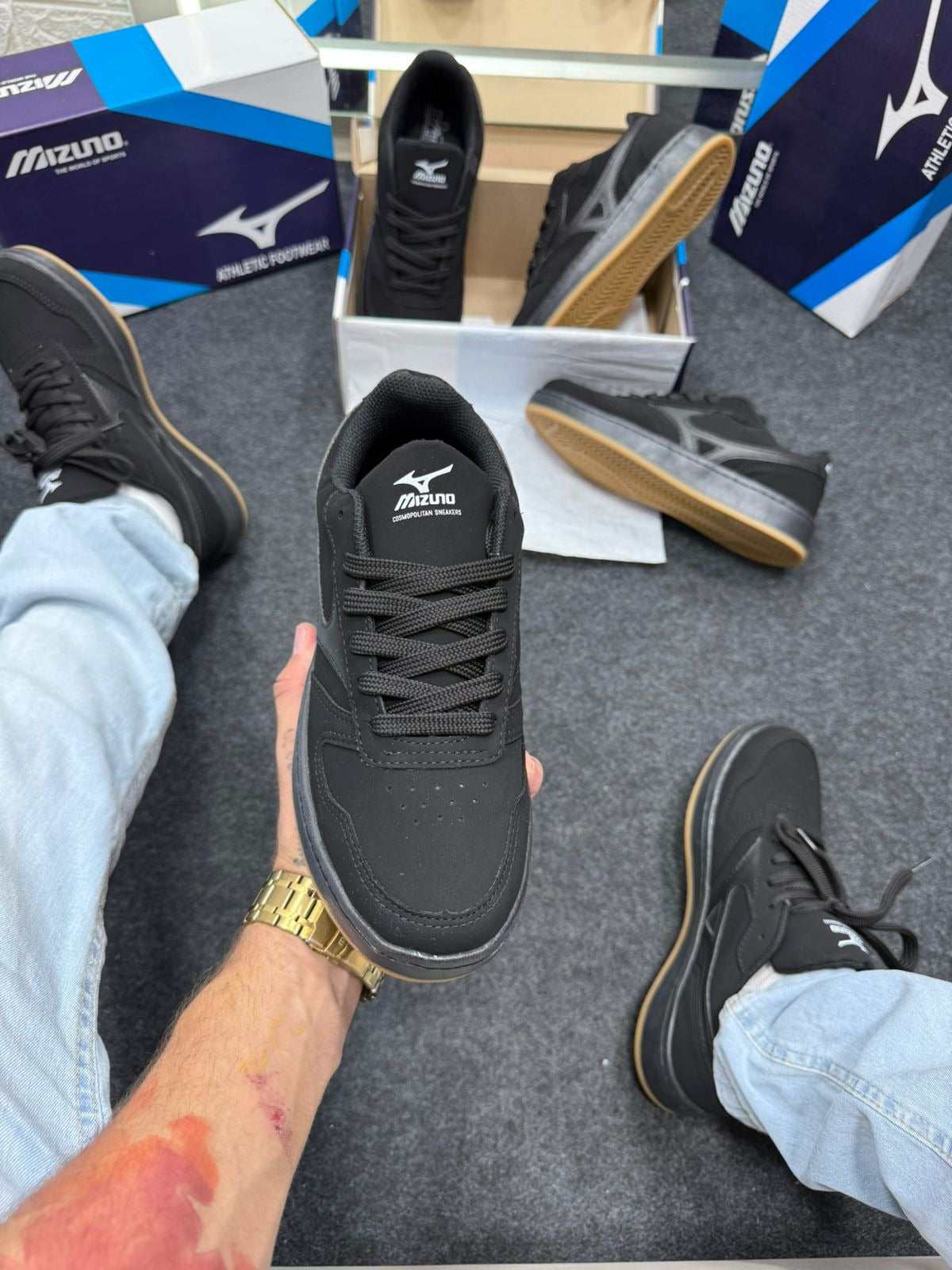 Mizuno Street Wind