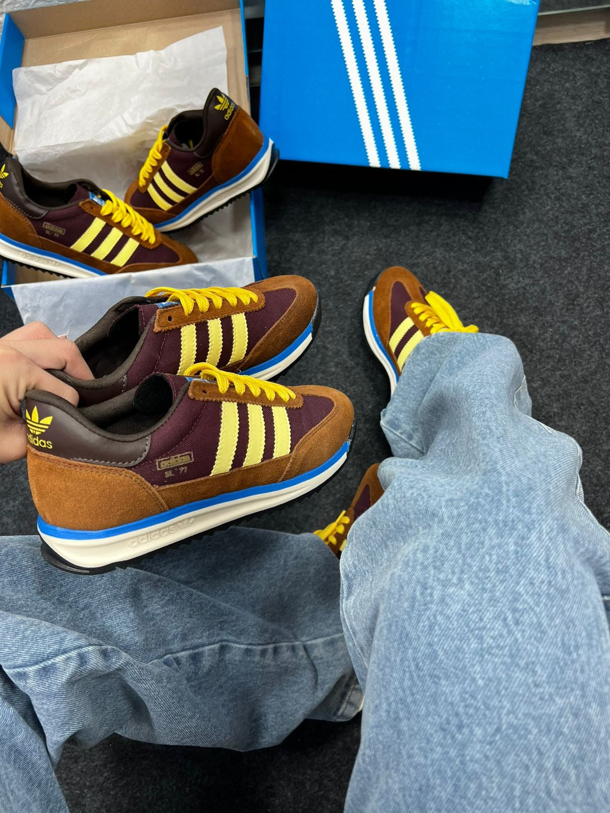 Adidas SL 7