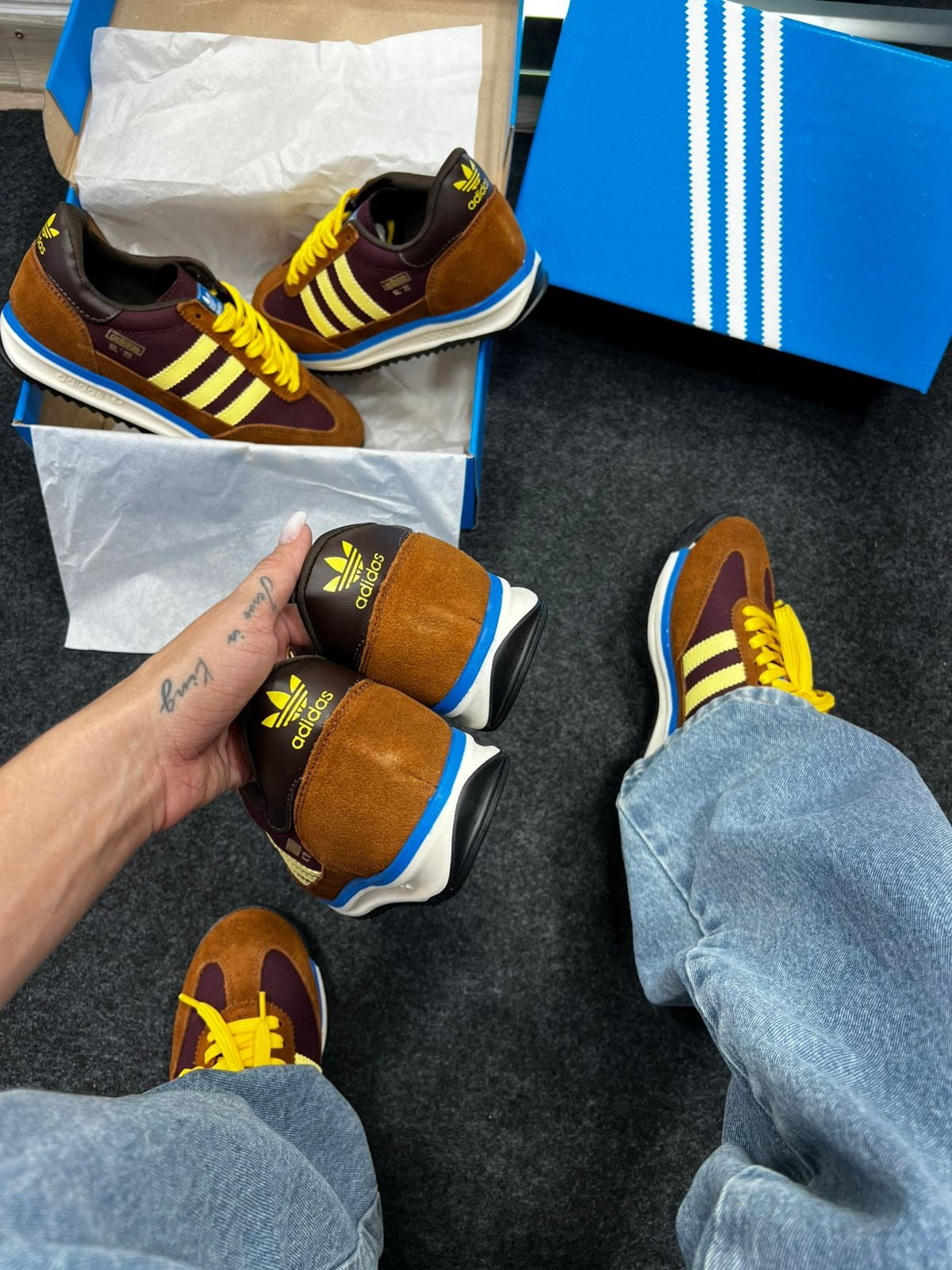 Adidas SL 7