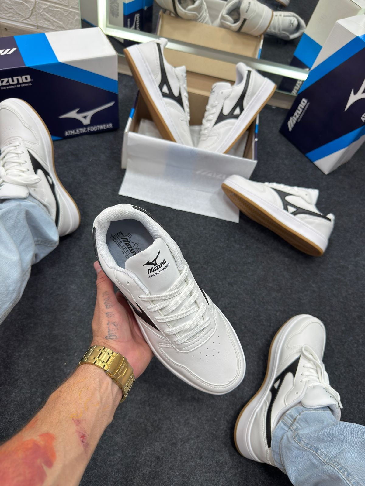 Mizuno Street Wind