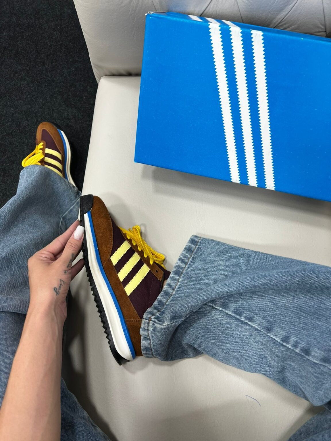 Adidas SL 7